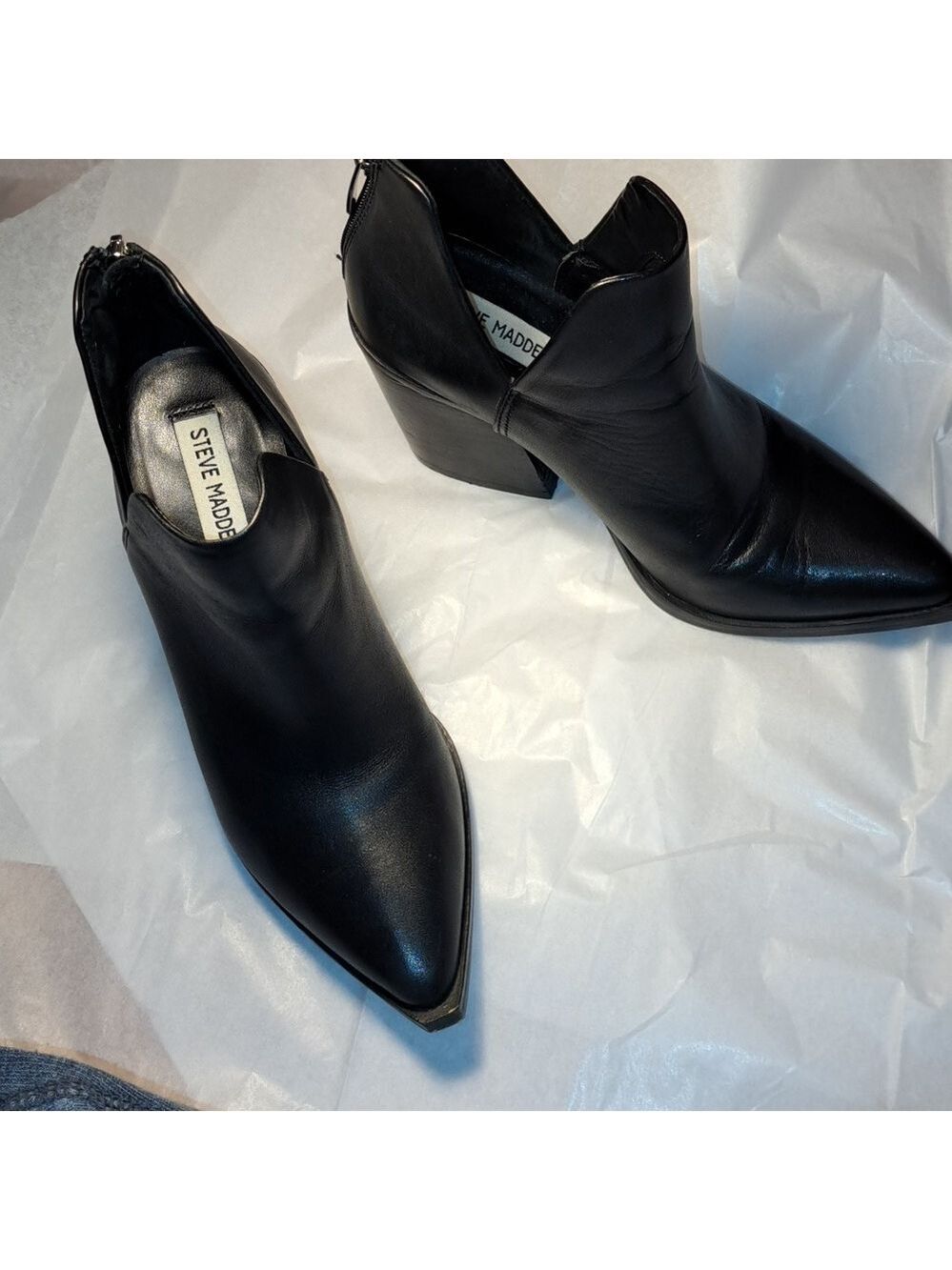 Steve Madden Black Leather Boots, Booties. Alyse Size 7 1/2. CLOSING SALE